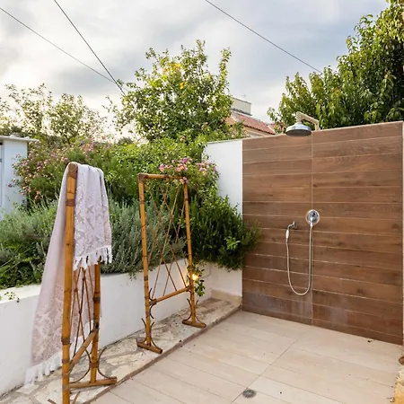 Apartament Evi's Seafront Hideaway - Cozy Nest