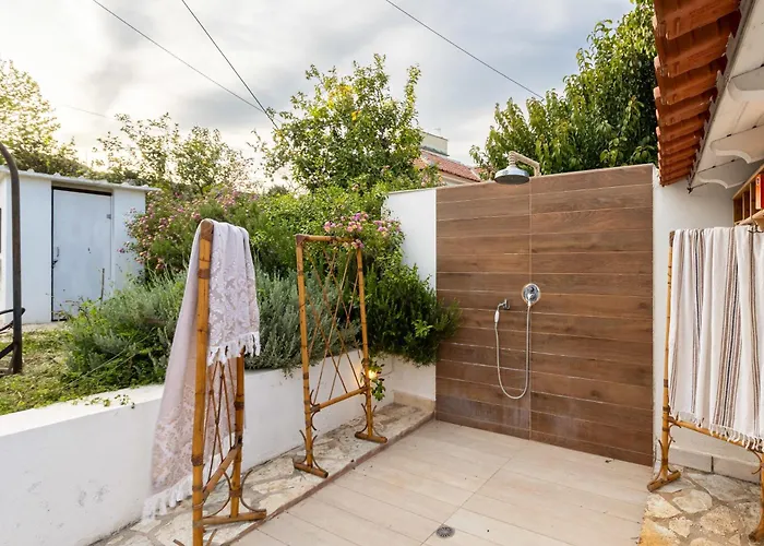 דירה Evi's Seafront Hideaway - Cozy Nest